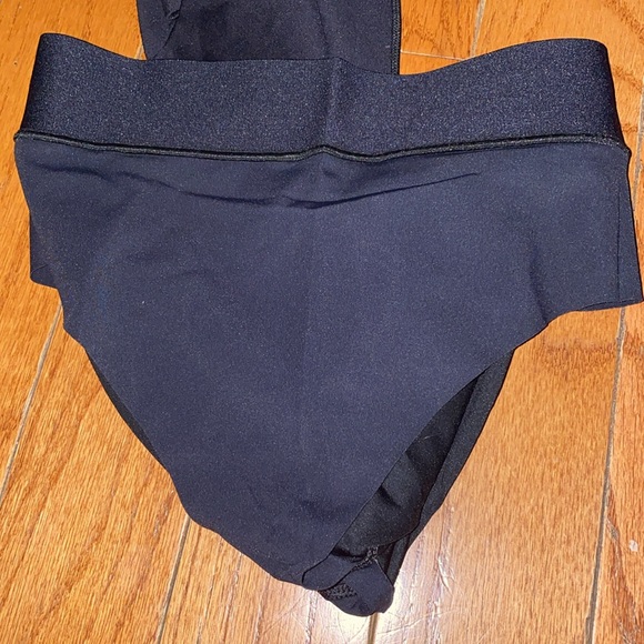 NWOT Ultracor Red Stars Leggings - Picture 13 of 14